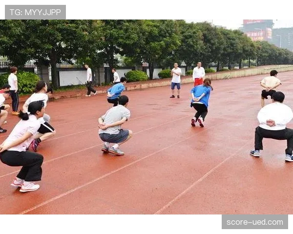 垂直起跳规则解析：如何判定合法起跳与犯规？