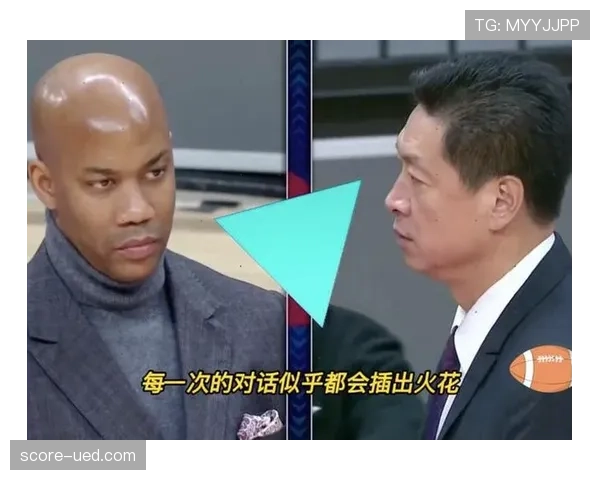 郭昊文刚从草坪爬出来满是泥点，转身十分钟就把那块奢侈腕表戴上了，我这反差笑不出来